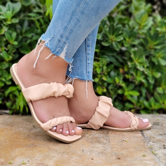 Nude Scrunchy Flats Sandals - Picture 1 of 5